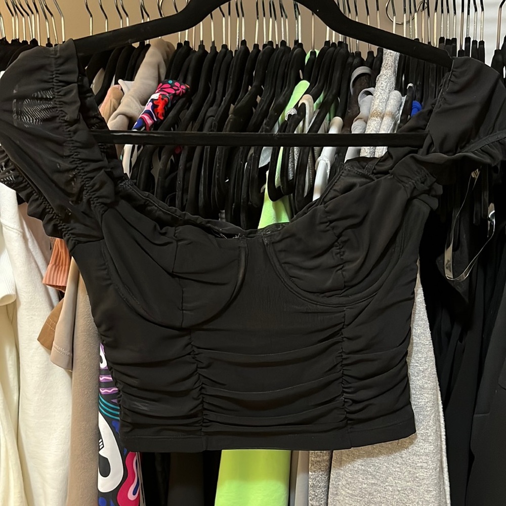Black crop top